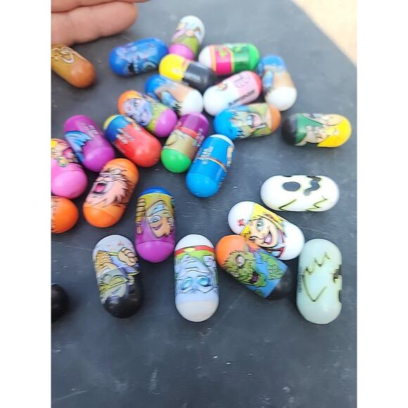 Mighty Beanz lot 28 Total 2004, I Know Nothing About Them Please See Photos - Picture 7 of 8